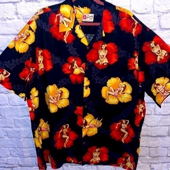 Hawaiian Original Floral Pinup Girl 2X Tropical Casual Collar Button Down Shirt